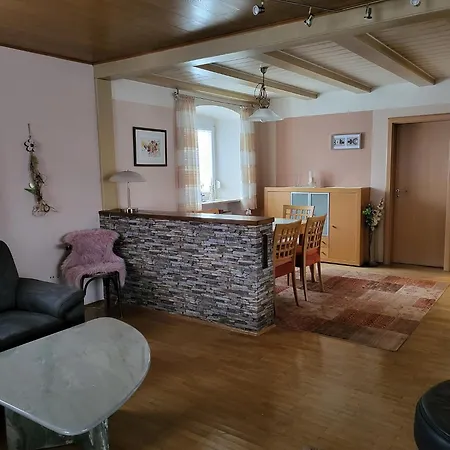 Ferienhaus Mansdorfer בית נופש Ihrlerstein