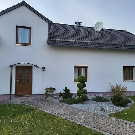 Ferienhaus Mansdorfer בית נופש *